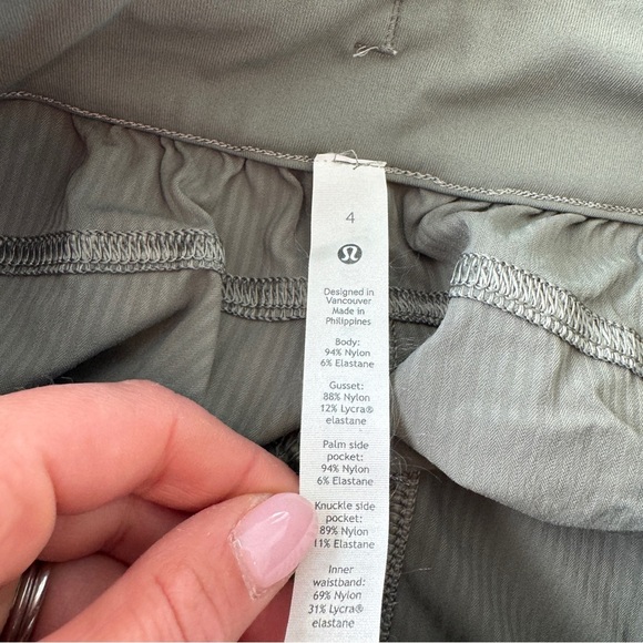 Lululemon Beyond the Studio Crop - Picture 12 of 12